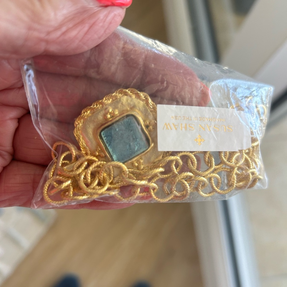 Elegant Gold Necklace with Turquoise /aqua stone